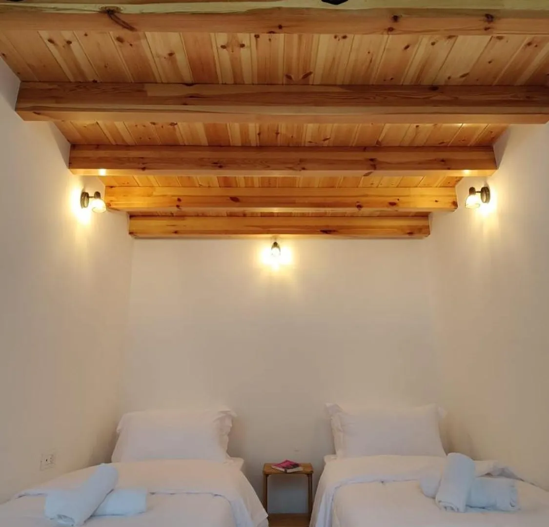 Gogo Moustache Guest House Përmet