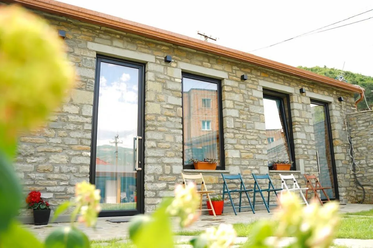 Gogo Moustache Guest House Përmet