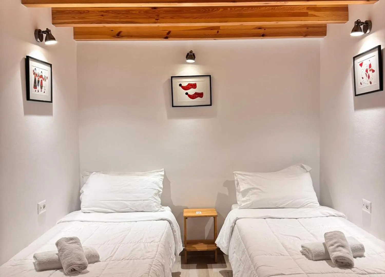 Gogo Moustache Guest House Permet Albania